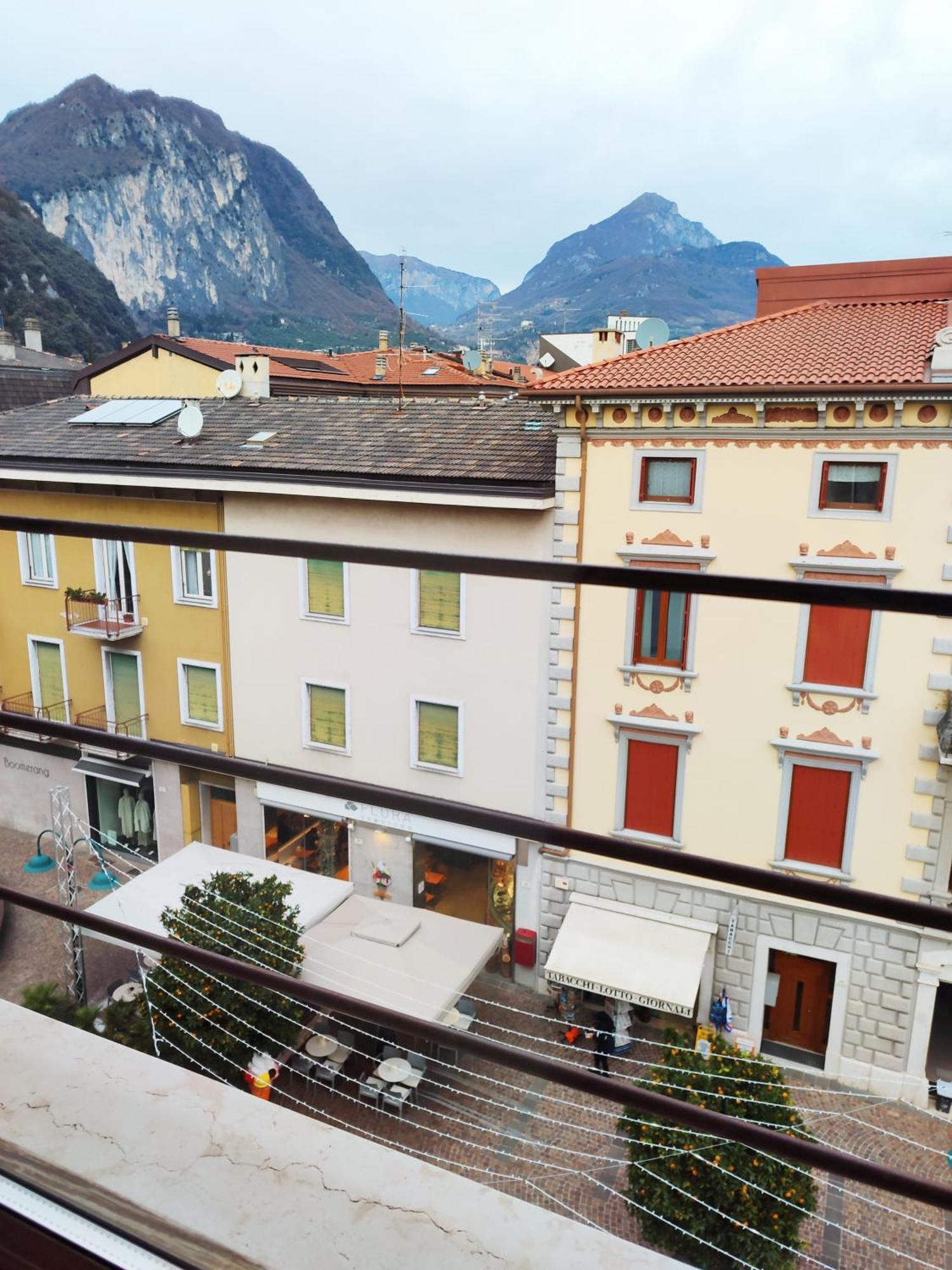 King Of The Lake Riva del Garda Bagian luar foto